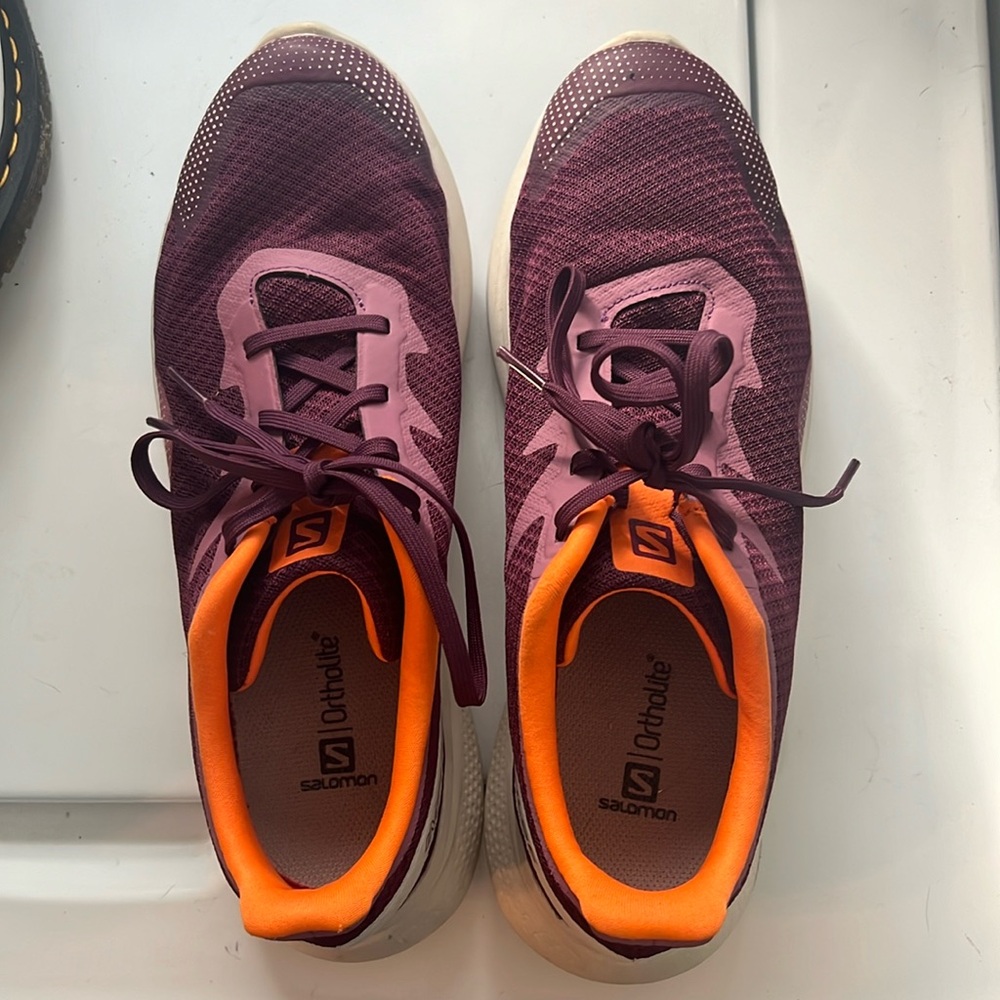 Salomon ortholite running shoes, gently worn